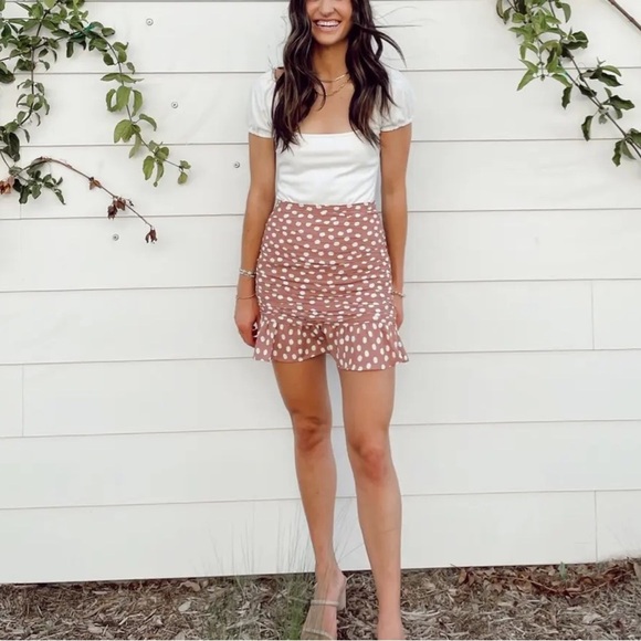Abercrombie & Fitch Dresses & Skirts - Polka Dot Ruffle Mini Skirt - Blush Pink